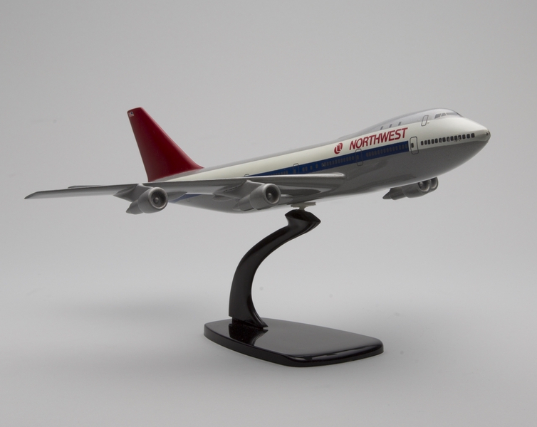 Image: model airplane: Northwest Airlines, Boeing 747-100