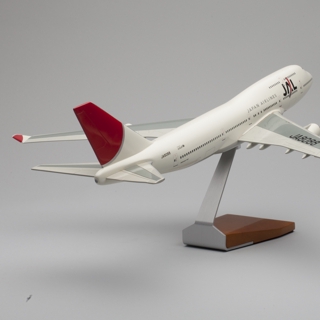 Image #3: model airplane: JAL (Japan Airlines), Boeing 747-400