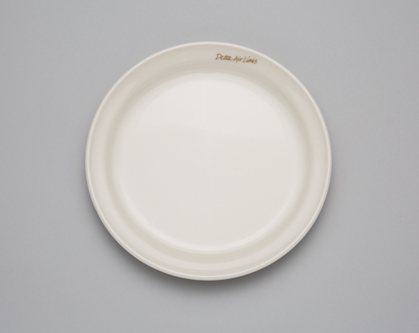 Side plate: Delta Air Lines
