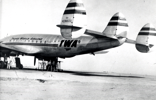 Photograph: TWA (Trans World Airlines), Lockheed L-049 Constellation