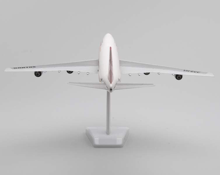 Image: model airplane: Qantas Airways, Boeing 747-200