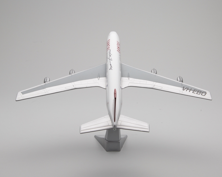 Image: model airplane: Qantas Airways, Boeing 707
