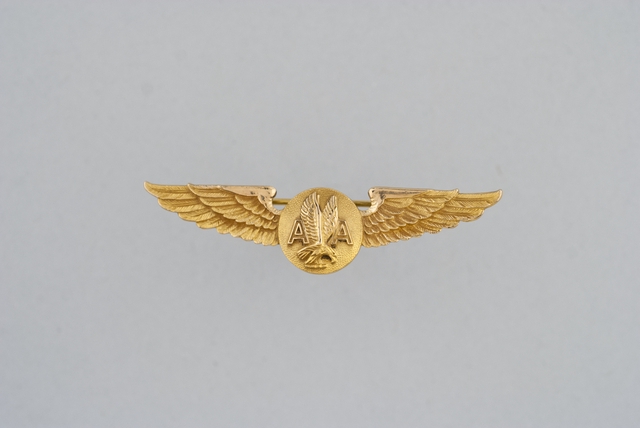 Stewardess wings/service pin: American Airlines, 5 years