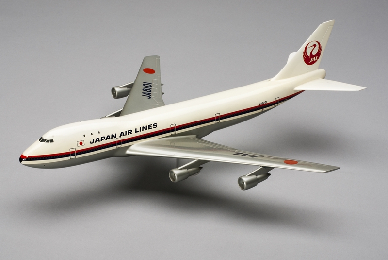 Image: model airplane: JAL (Japan Air Lines), Boeing 747-100