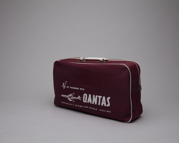 Image: airline bag: Qantas Empire Airways