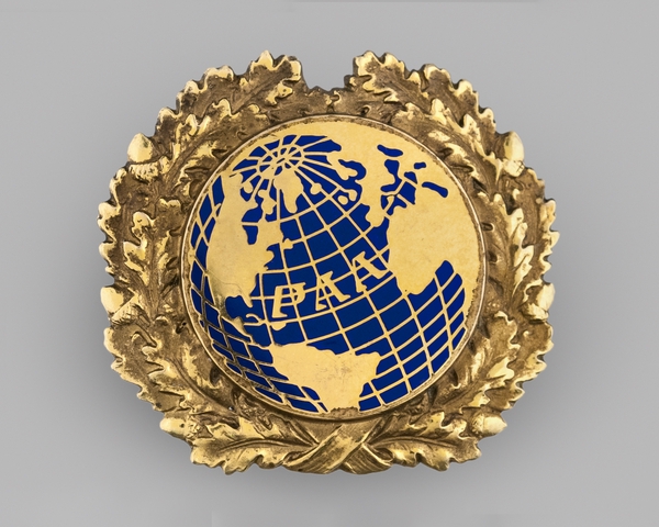 Flight officer cap badge: Pan American World Airways