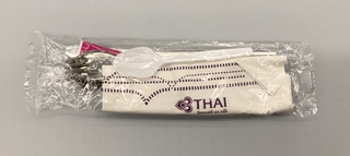 Image: utensil set: Thai Airways