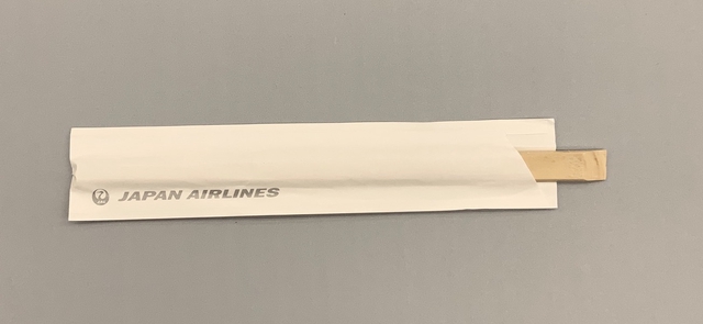 Chopsticks with sleeve: Japan Airlines 