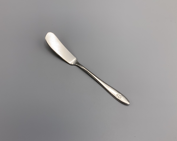 Butter knife: Japan Airlines