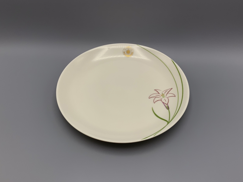 Image: entree plate: EVA Air, Premium Laurel Class