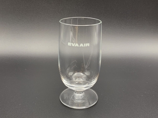 Image: wine glass: EVA Air