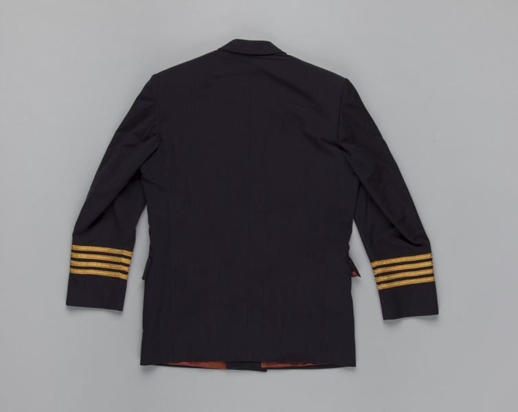 Image: flight officer jacket: Finnair