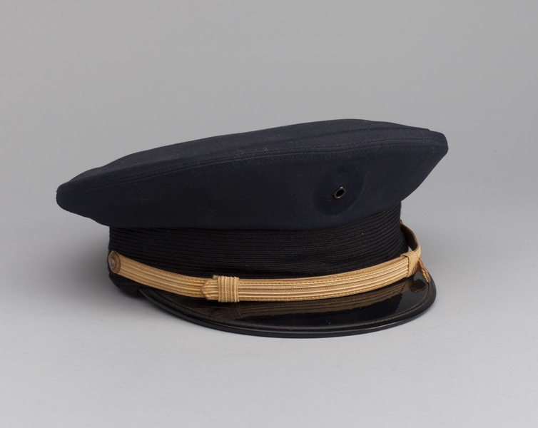 Image: flight officer cap: Pan American Airways