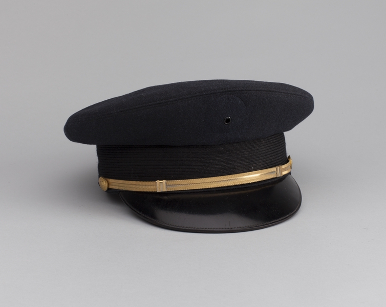 Image: flight officer cap: TWA (Trans World Airlines)