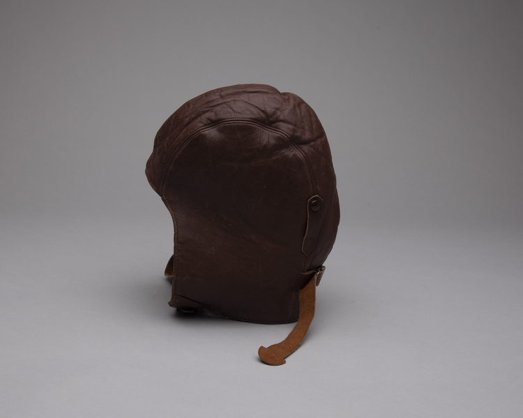 Image: aviator's helmet
