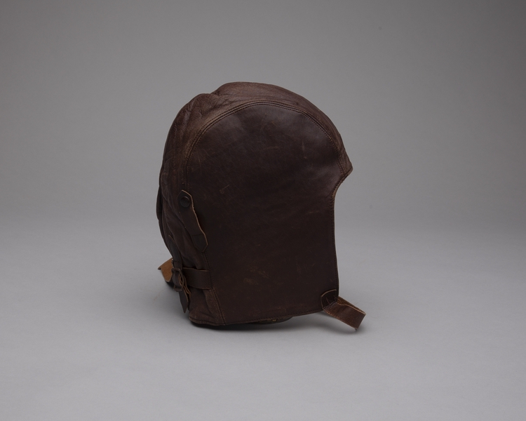 Image: aviator's helmet