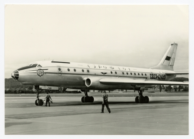 Postcard: Aeroflot Soviet Airlines, Tupolev Tu-124