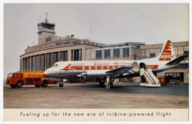 Postcard: Capital Airlines, Vickers Viscount at Washington National Airport