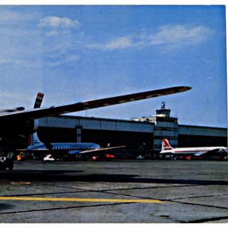 Image #1: postcard: United Air Lines, Douglas DC-6, Detroit Willow Run Airport