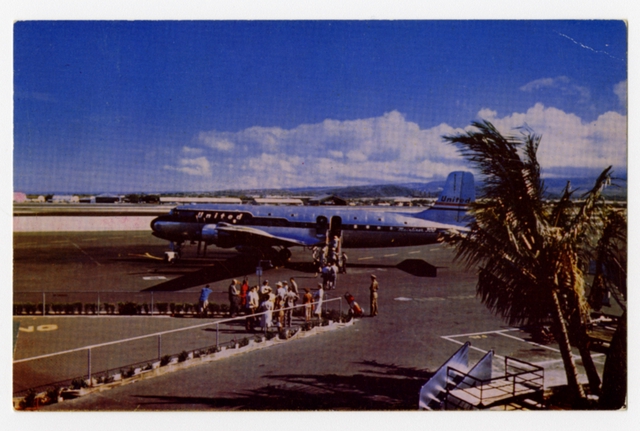 Postcard: United Air Lines, Douglas DC-3, Honolulu Airport
