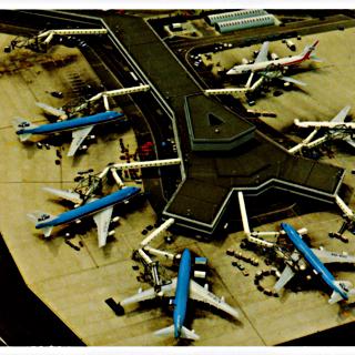 Image #1: postcard: Amsterdam Airport Schiphol, KLM (Royal Dutch Airlines), United Airlines, Philippine Airlines, Boeing 747, Douglas DC-10