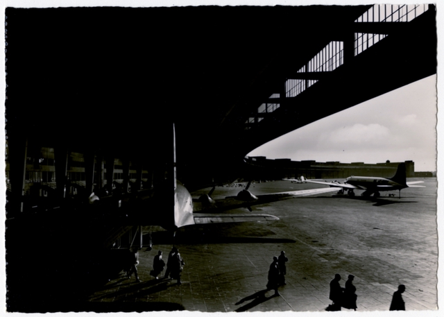 Postcard: Berlin Templehof Airport, Douglas DC-4