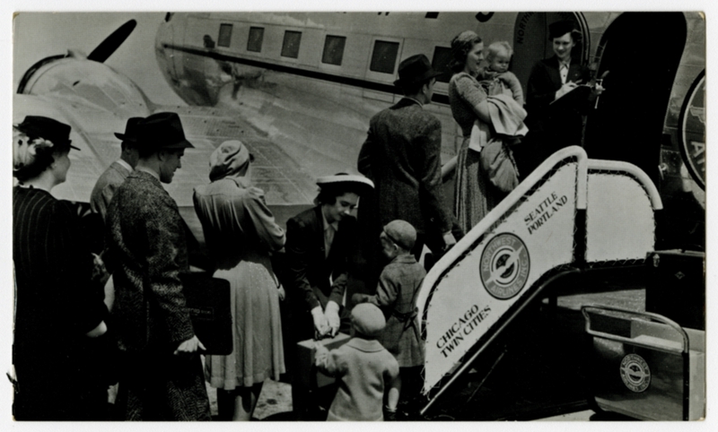 Image: postcard: Northwest Airlines, Douglas DC-3