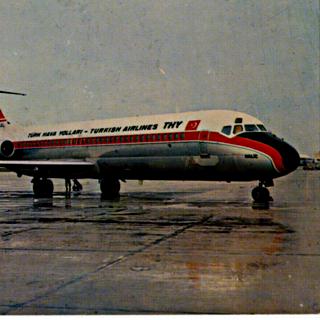 Image #1: postcard: Turkish Airlines, Douglas DC-9, Istanbul Atatürk Airport