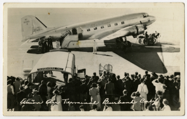 Postcard: United Air Lines, Douglas DC-3, Burbank Airport
