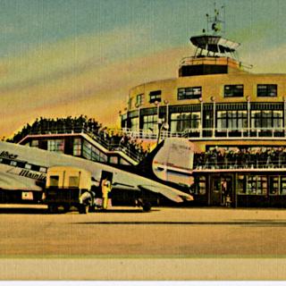 Image #1: postcard: United Air Lines, Douglas DC-3, LaGuardia Airport