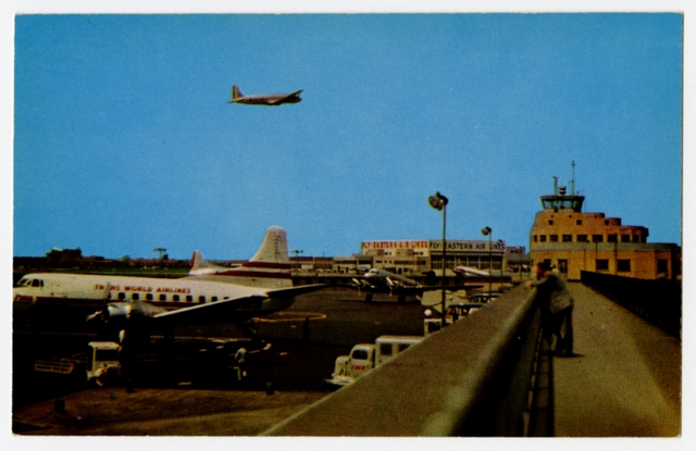 Postcard: Chicago Midway Airport, Convair 240, TWA (Trans World Airlines)