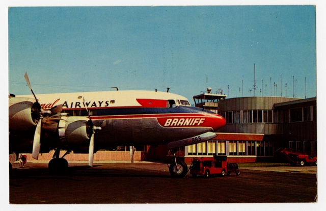 Postcard: Braniff International Airways, Convair 340, Des Moines Municipal Airport