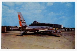 Image: postcard: American Airlines, Boeing 707,  Detroit Metropolitan Airport