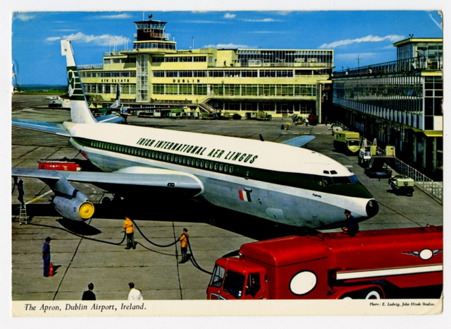 Postcard: Aer Lingus, Boeing 707, Dublin Airport