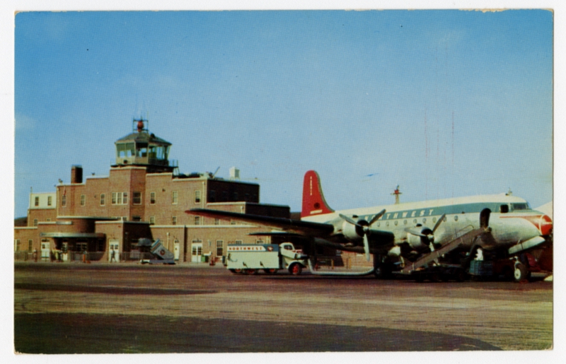 Image: postcard: Northwest Airlines, Douglas DC-6, Minneapolis - St. Paul Metropolitan Airport