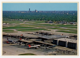 Image: postcard: Minneapolis - Saint Paul International Airport