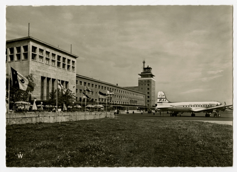 Image: postcard: Munich-Reim Airport, Douglas DC-4, Pan American World Airways