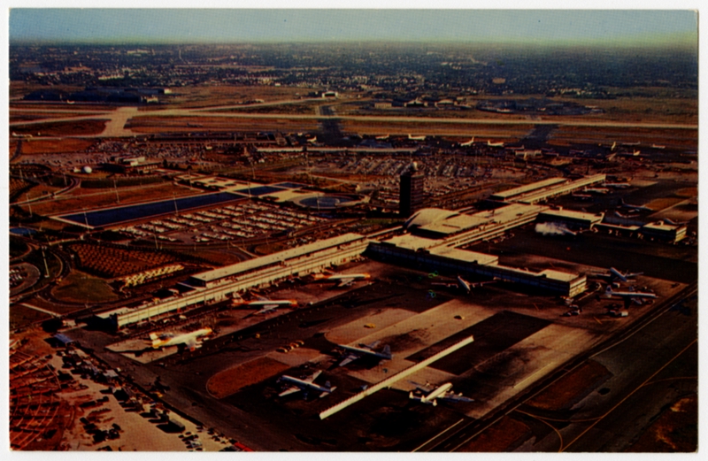Image: postcard: New York International Airport