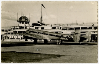 Image: postcard: Bourget - Dugny Airport, Air France, Lockheed Model 14 Superstar
