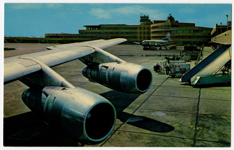Image: postcard: Douglas DC-8, Pittsburgh Airport