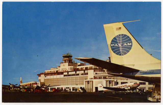 Postcard: Seattle - Tacoma International Airport, Pan American World Airways, Boeing 707