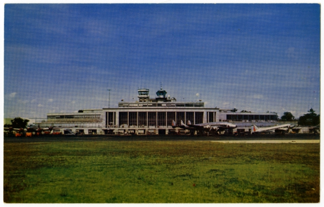 Postcard: Washington National Airport, Douglas DC-3, Lockheed Constellation, Eastern Air Lines