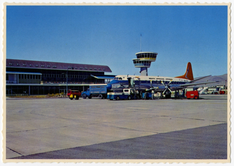 Image: postcard: Windhoek Airport (Namibia), South African Airways (SAA), Vickers Viscount