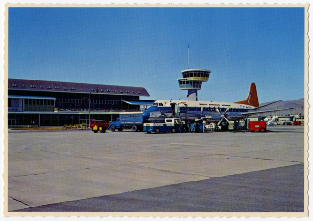 Postcard: Windhoek Airport (Namibia), South African Airways (SAA), Vickers Viscount
