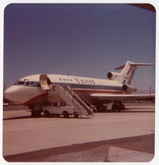 photograph: United Air Lines, Boeing 727, San Jose International Airport (SJC)