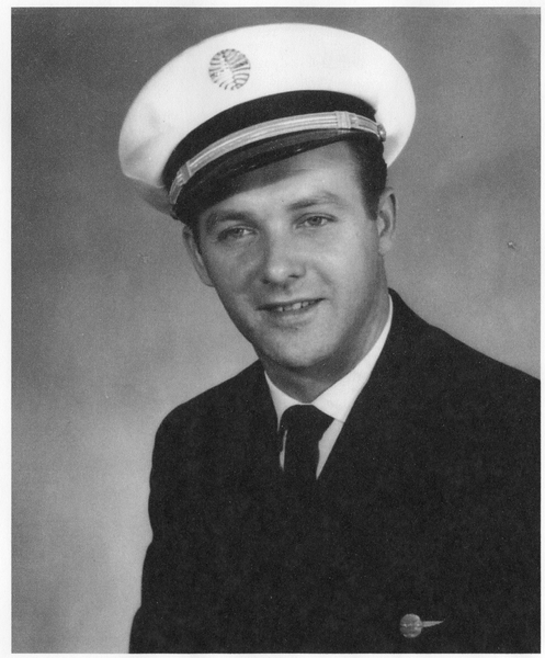 Image: career history questionnaire: World Wings International, Harry Frahm