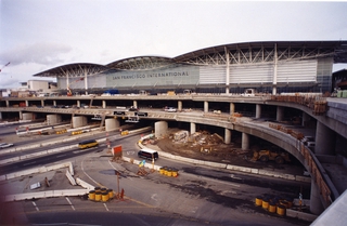 Image: photograph: San Francisco International Airport (SFO), International Terminal construction