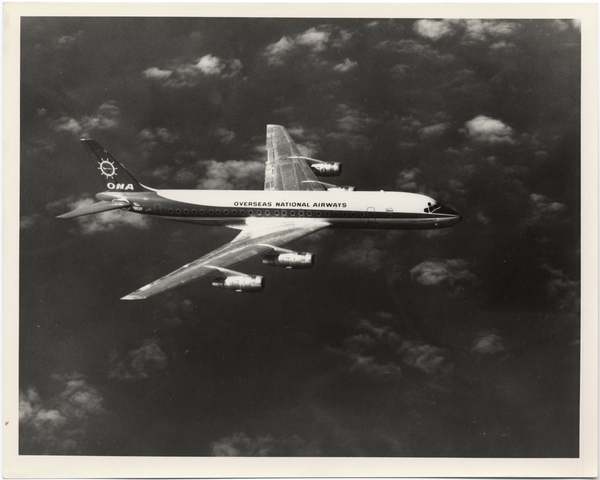 Photograph: Overseas National Airways, Douglas DC-8