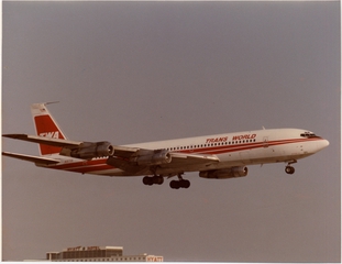 Image: photograph: TWA (Trans World Airlines), Boeing 707-331B