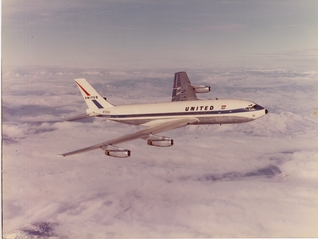 Image: photograph: United Air Lines, Boeing 720